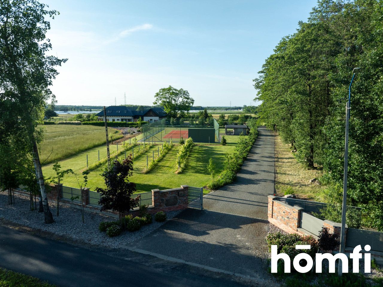 Budynki, kort, sad, staw, ziemianka, pasieka - ogromny potencjał inwestycyjny - Dom - Sprzedaż - Żyrardowski, Mszczonów / Gąba