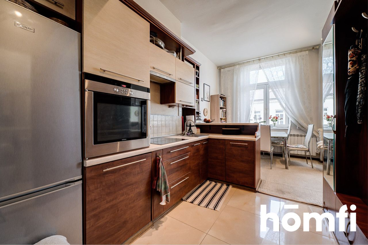 Kameralne mieszkanie w kamienicy w kulturalnym centrum Radomia - Mieszkanie - Sprzedaż - Radom, Śródmieście