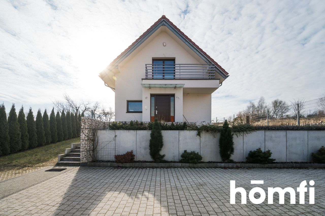 A detached house with 3 bedrooms, a study and two bathrooms with a large garage in the commune of Zielonk - Дім - Продаж - Krakowski, Zielonki / Owczary