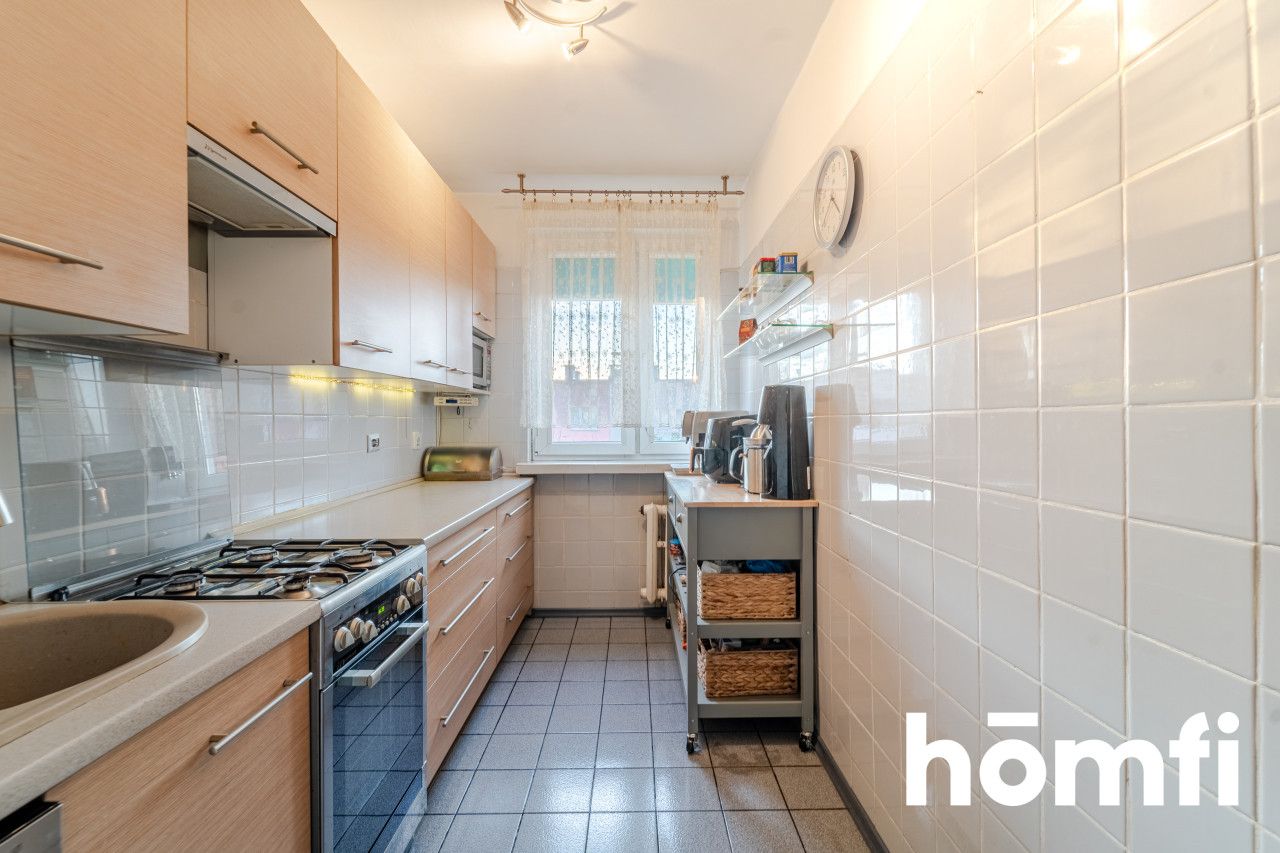 Sunny 3-Bed Flat with Walk-In Closet & Balcony – Giszowiec - Apartment - Sale - Katowice, Giszowiec