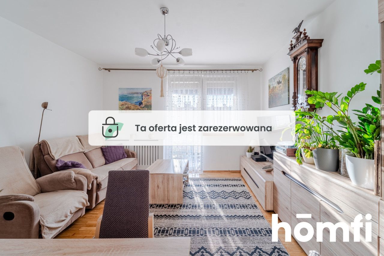 Sunny 3-Bed Flat with Walk-In Closet & Balcony – Giszowiec - Apartment - Sale - Katowice, Giszowiec