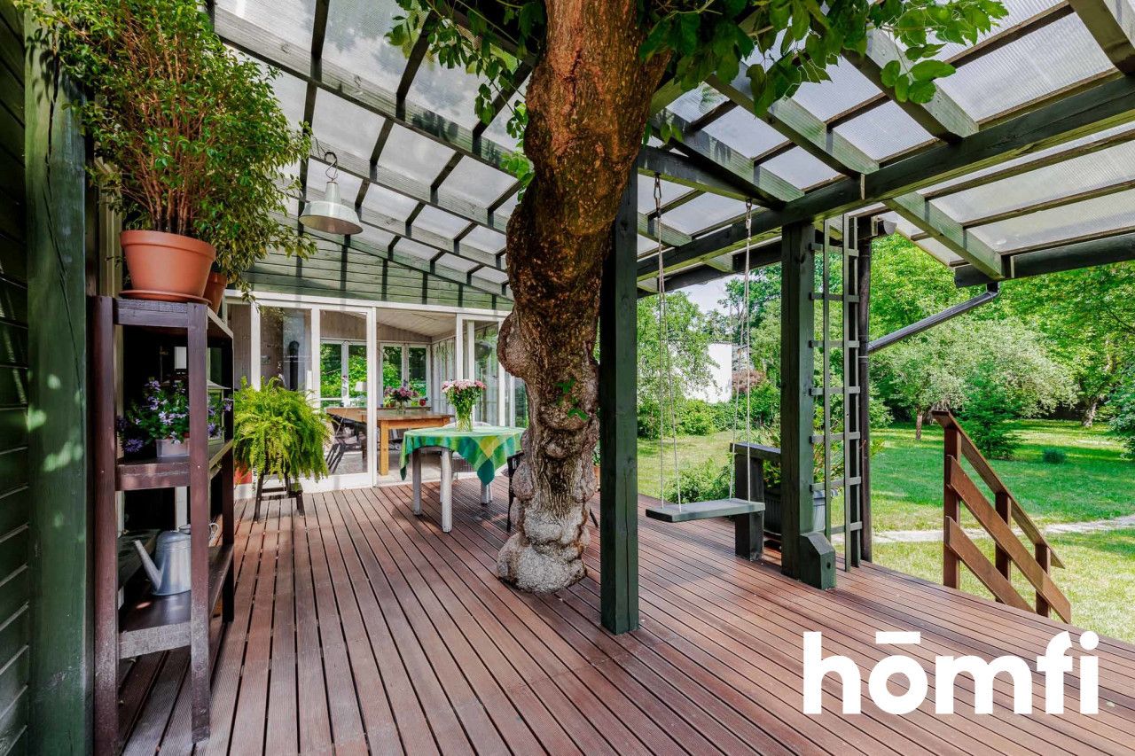 Detached house ready to move in on a plot of 1860 m2 near Warsaw, possibility of purchasing a second building plot of 1020 m2 - Дім - Продаж - Pruszkowski, Brwinów
