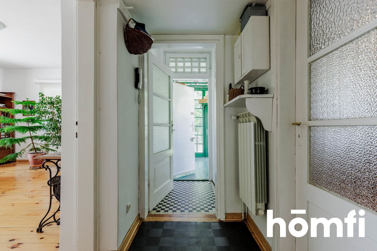 Detached house ready to move in on a plot of 1860 m2 near Warsaw, possibility of purchasing a second building plot of 1020 m2 - Дім - Продаж - Pruszkowski, Brwinów