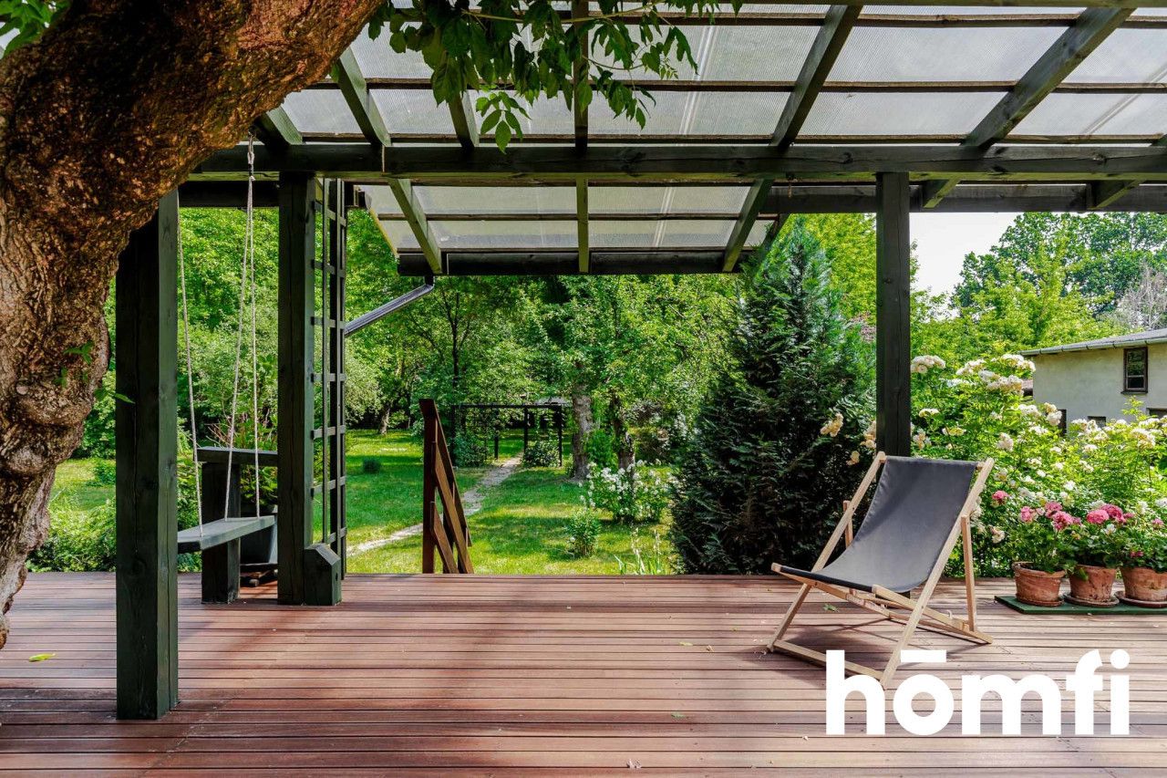 Detached house ready to move in on a plot of 1860 m2 near Warsaw, possibility of purchasing a second building plot of 1020 m2 - Дім - Продаж - Pruszkowski, Brwinów