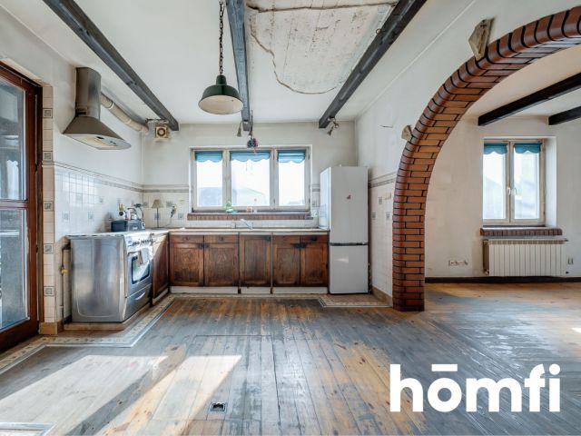 Original estate with historical soul, farm buildings and good looking plot - Дім - Продаж - Radomski, Kowala / Młodocin Mniejszy