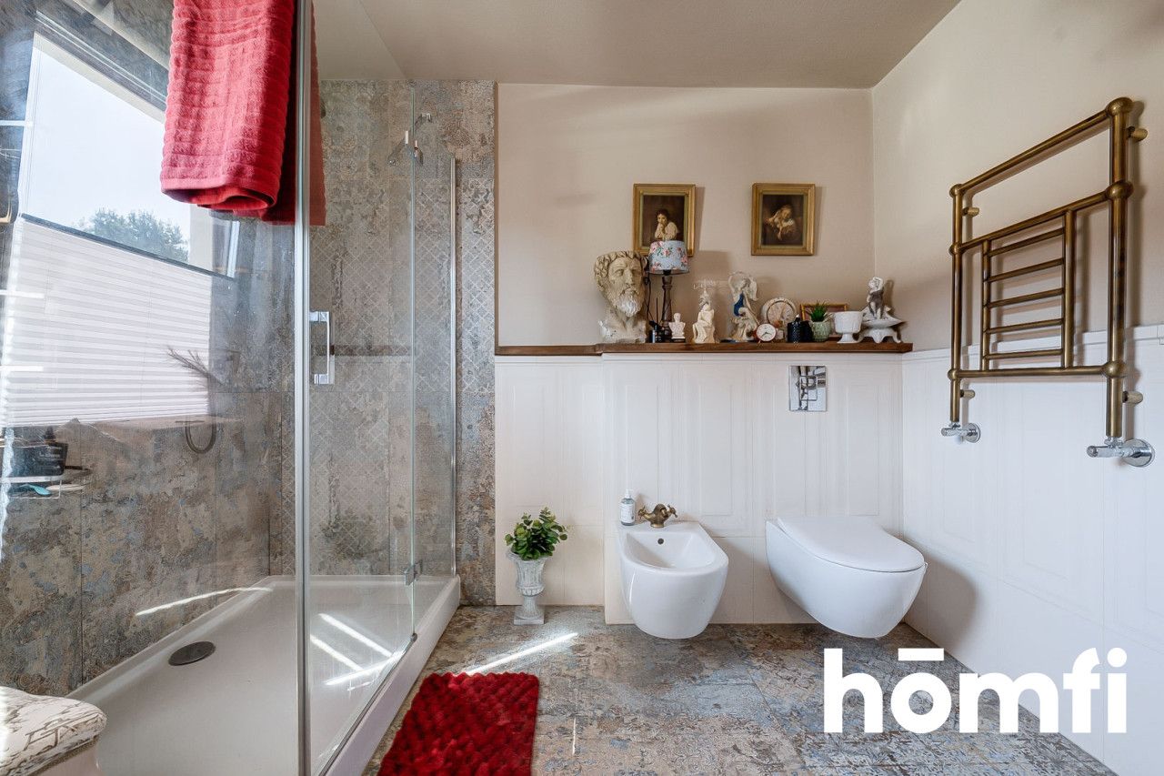 Klasyczny dworkiwy dom w leśnej okolicy z klimatyczną antresolą - Dom - Sprzedaż - Radom, Wincentów