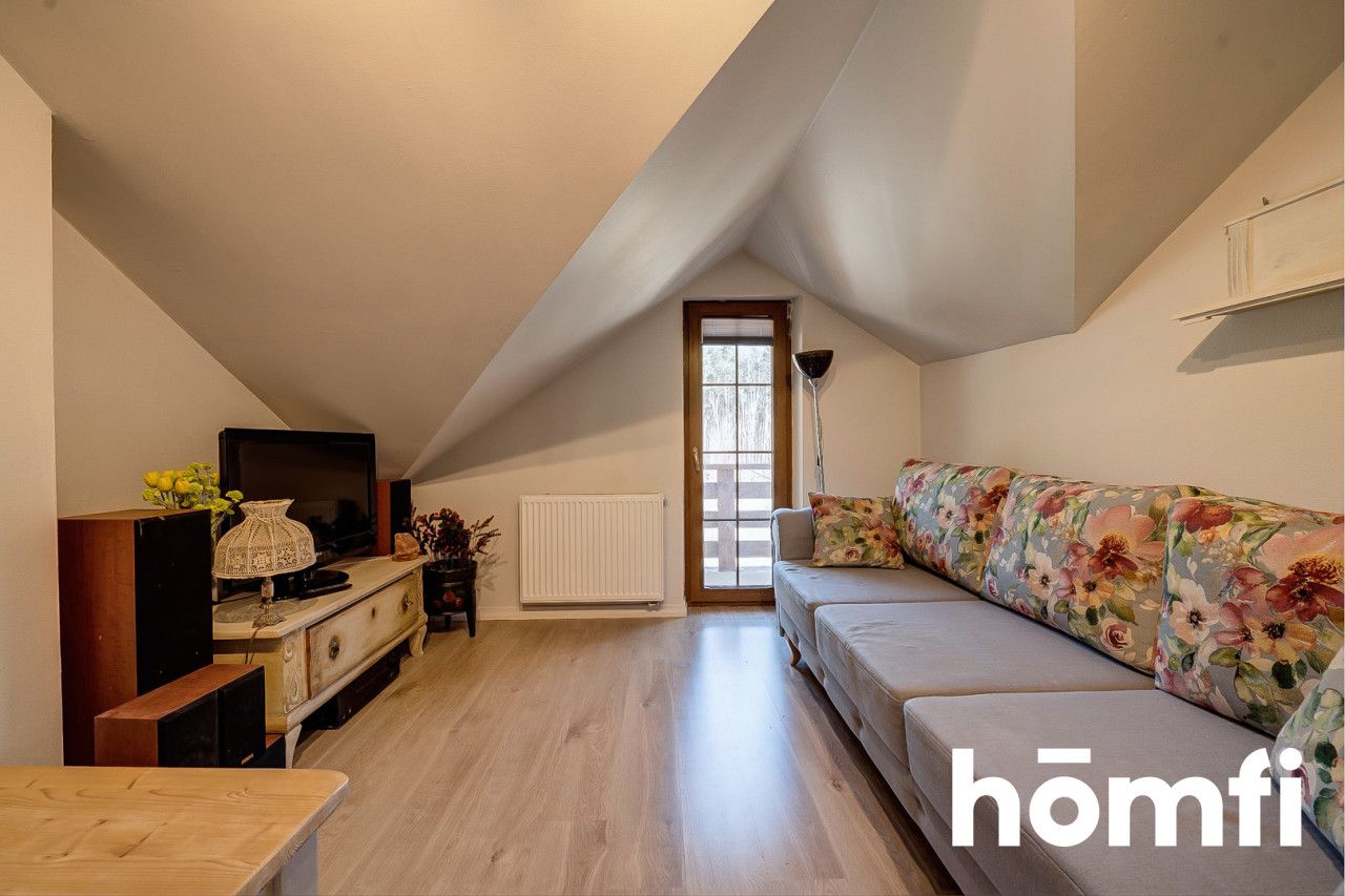 Klasyczny dworkiwy dom w leśnej okolicy z klimatyczną antresolą - Dom - Sprzedaż - Radom, Wincentów