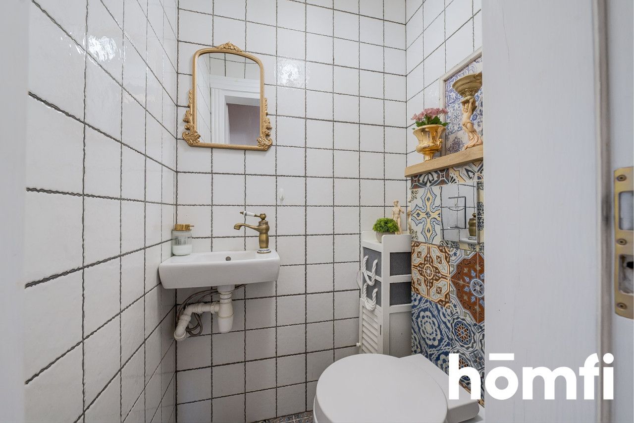 Klasyczny dworkiwy dom w leśnej okolicy z klimatyczną antresolą - Dom - Sprzedaż - Radom, Wincentów