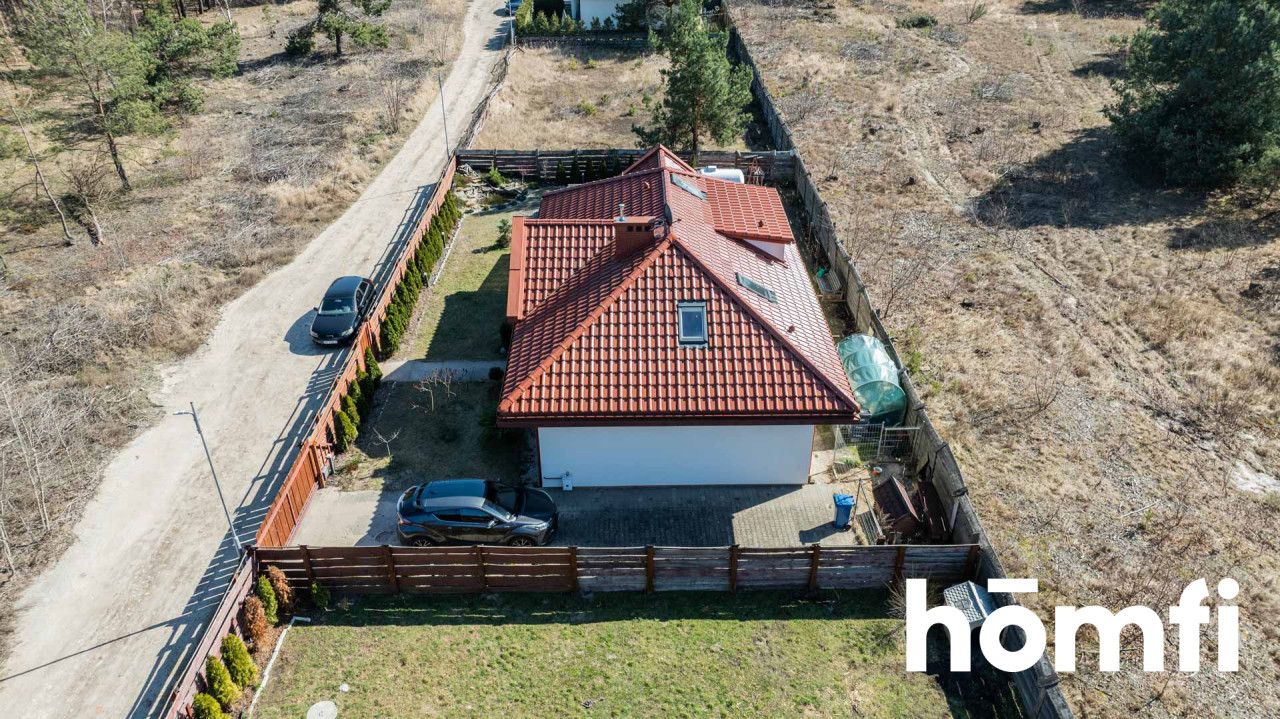 Klasyczny dworkiwy dom w leśnej okolicy z klimatyczną antresolą - Dom - Sprzedaż - Radom, Wincentów