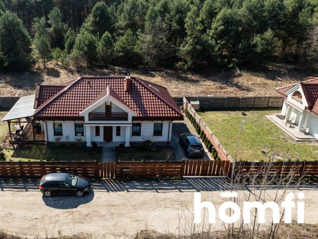A classic manor house in a forest area with an atmospheric mezzanine - Дім - Продаж - Radom, Wincentów
