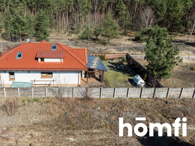 A classic manor house in a forest area with an atmospheric mezzanine - Дім - Продаж - Radom, Wincentów
