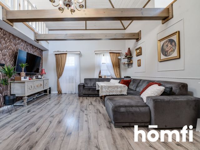 A classic manor house in a forest area with an atmospheric mezzanine - Дім - Продаж - Radom, Wincentów