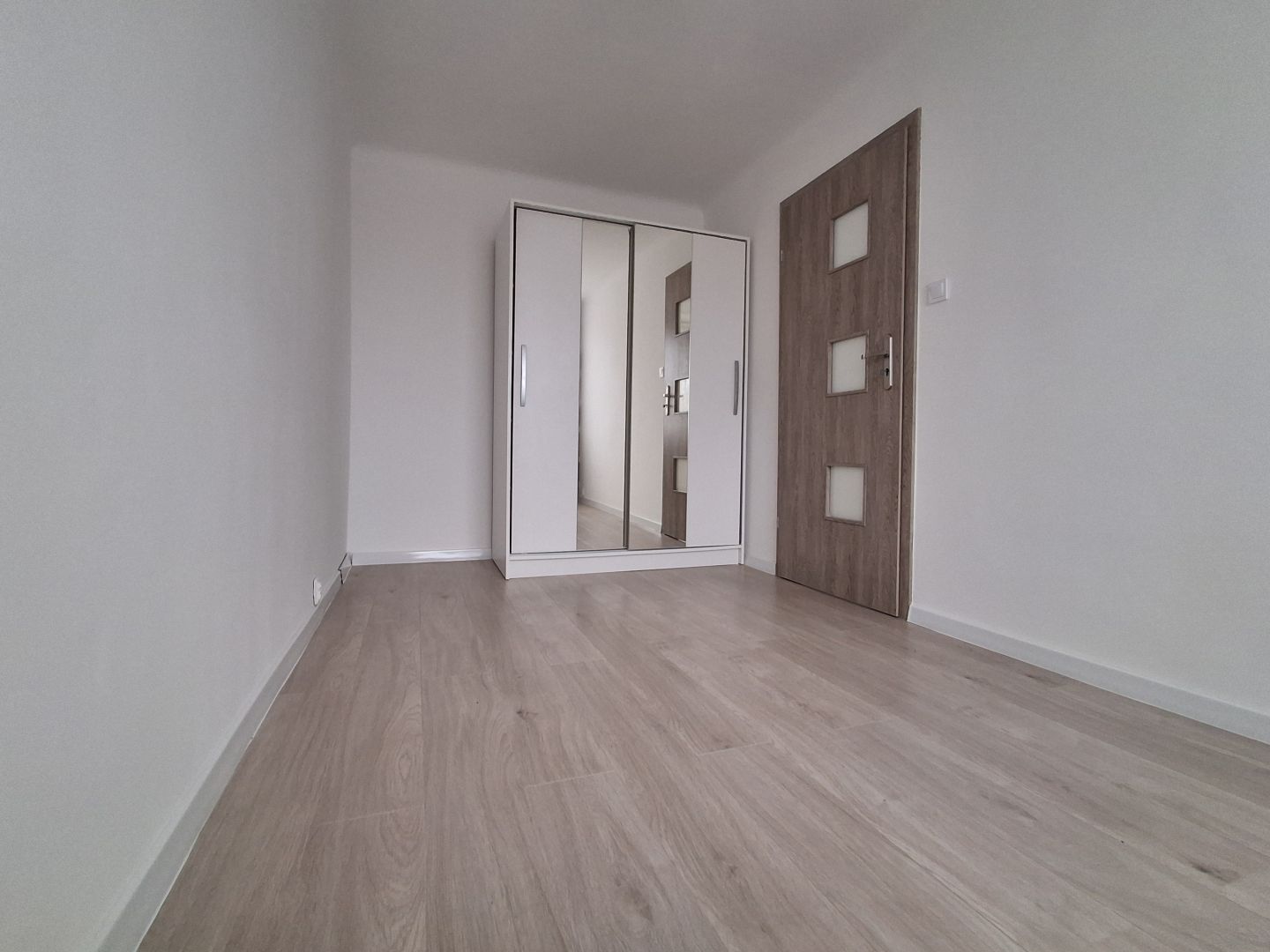 3 POKOJE NA OSIEDLU XV-LECIE - Mieszkanie - Sprzedaż - Radom, Os. XV-lecia