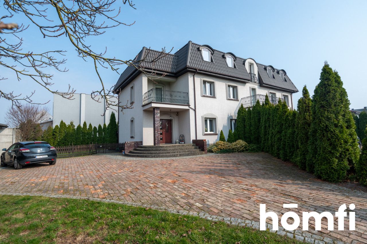 Perfect investment - a unique house in the heart of Plewiska - Дім - Продаж - Poznański, Komorniki / Plewiska