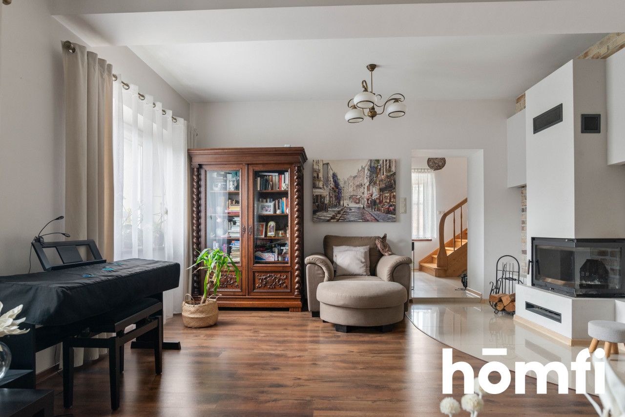 Perfect investment - a unique house in the heart of Plewiska - Дім - Продаж - Poznański, Komorniki / Plewiska