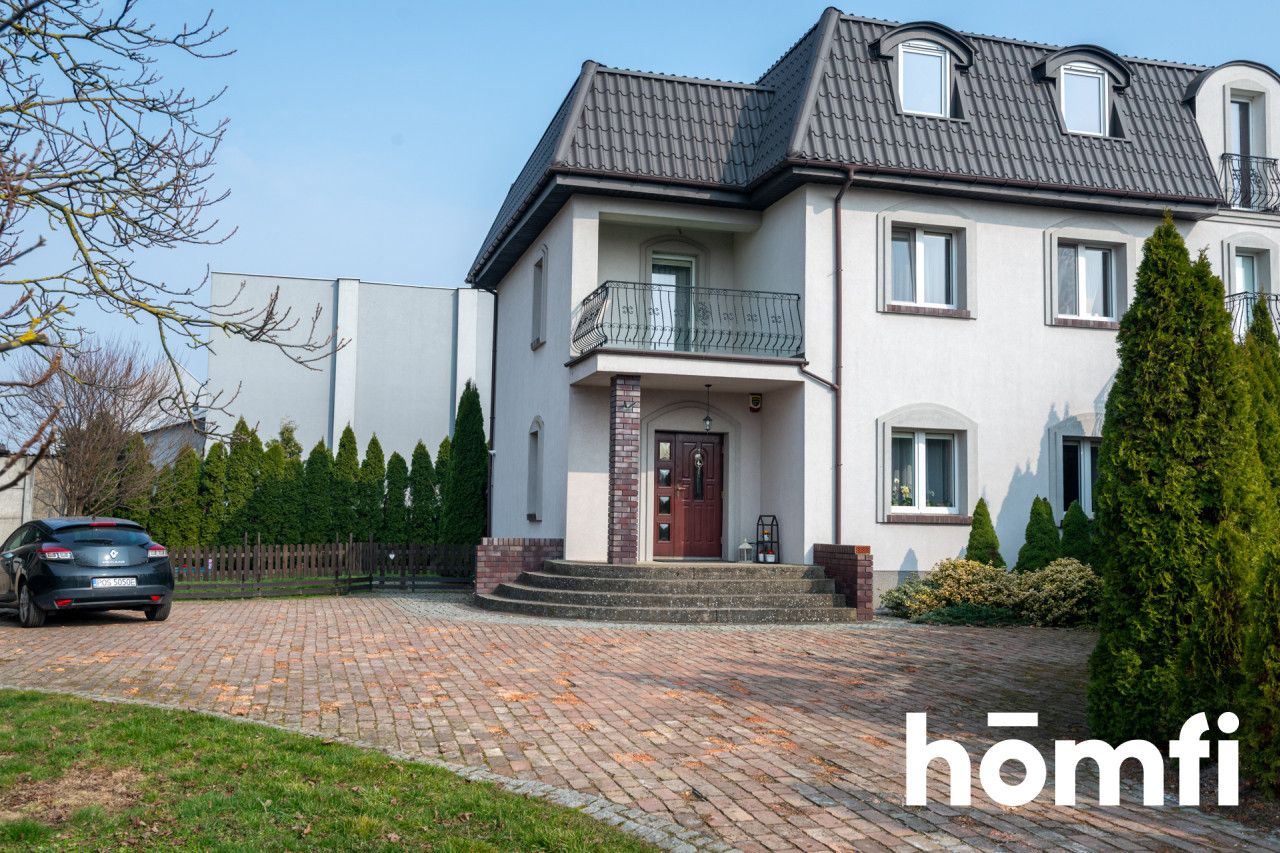 Perfect investment - a unique house in the heart of Plewiska - Дім - Продаж - Poznański, Komorniki / Plewiska