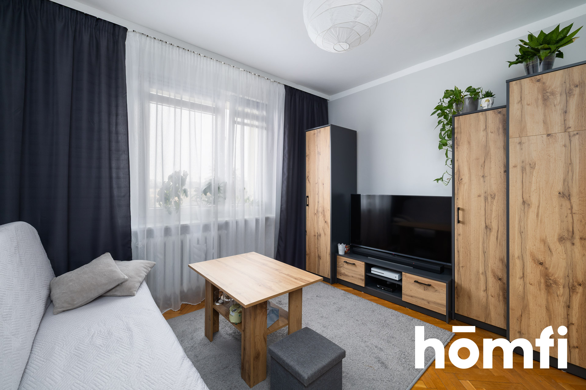 A three-room apartment with a separate kitchen and a balcony in need of renovation in a very good location - Apartment - Sale - Kraków, Nowa Huta