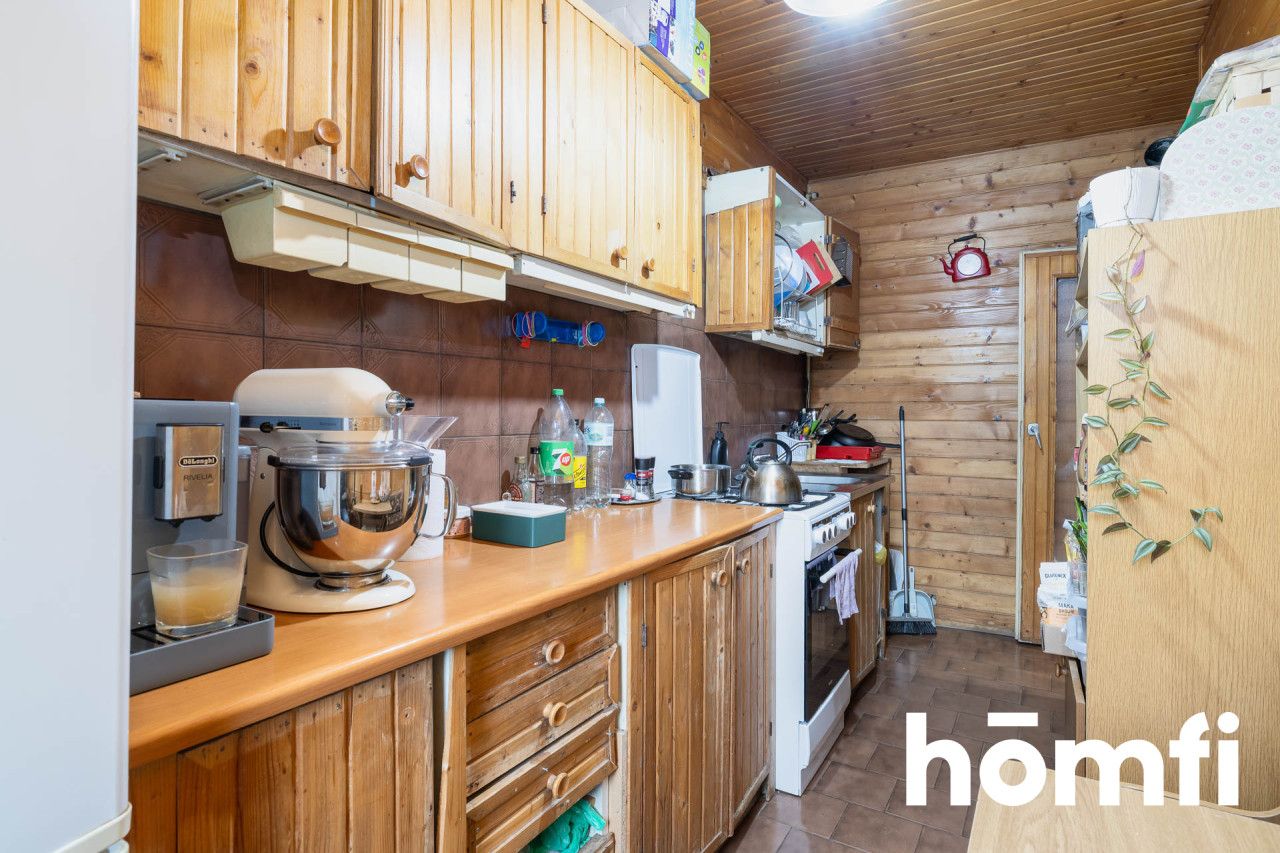 A three-room apartment with a separate kitchen and a balcony in need of renovation in a very good location - Apartment - Sale - Kraków, Nowa Huta