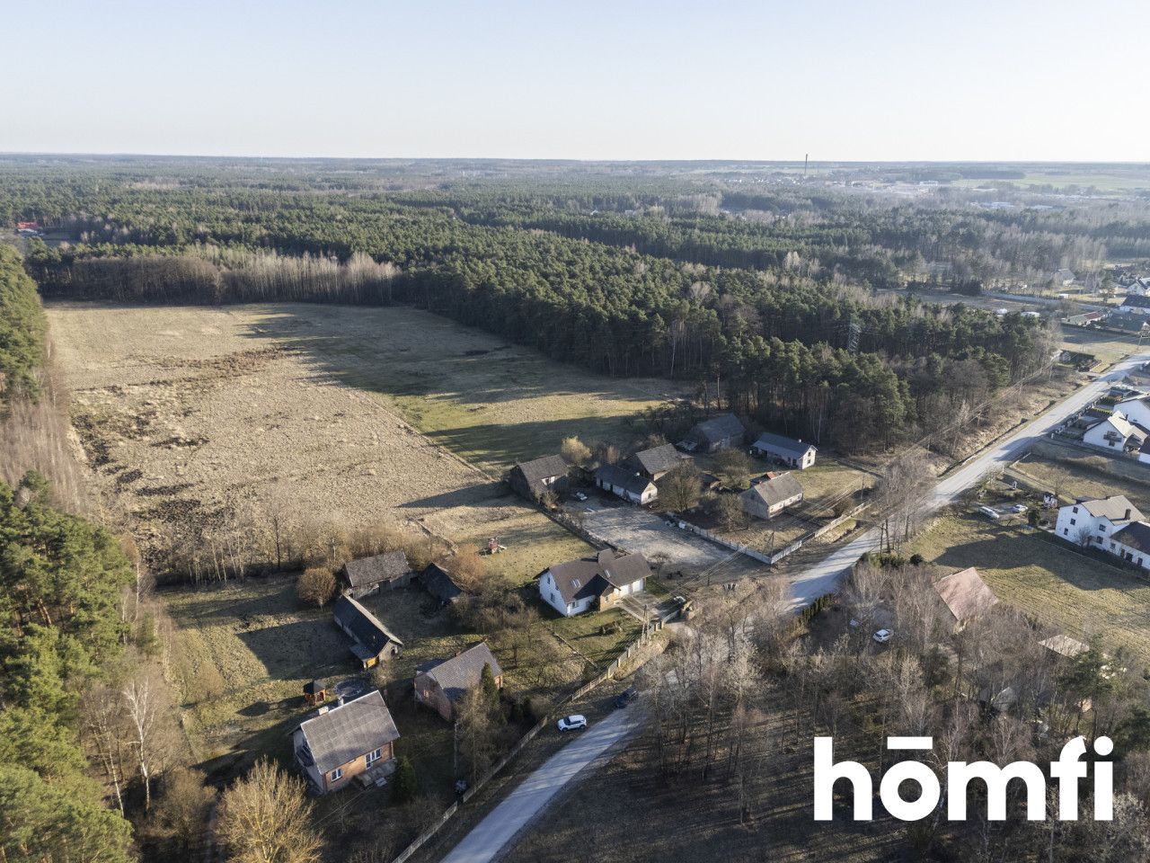 Dom blisko centrum na dużej działce - Dom - Sprzedaż - Włoszczowski, Włoszczowa