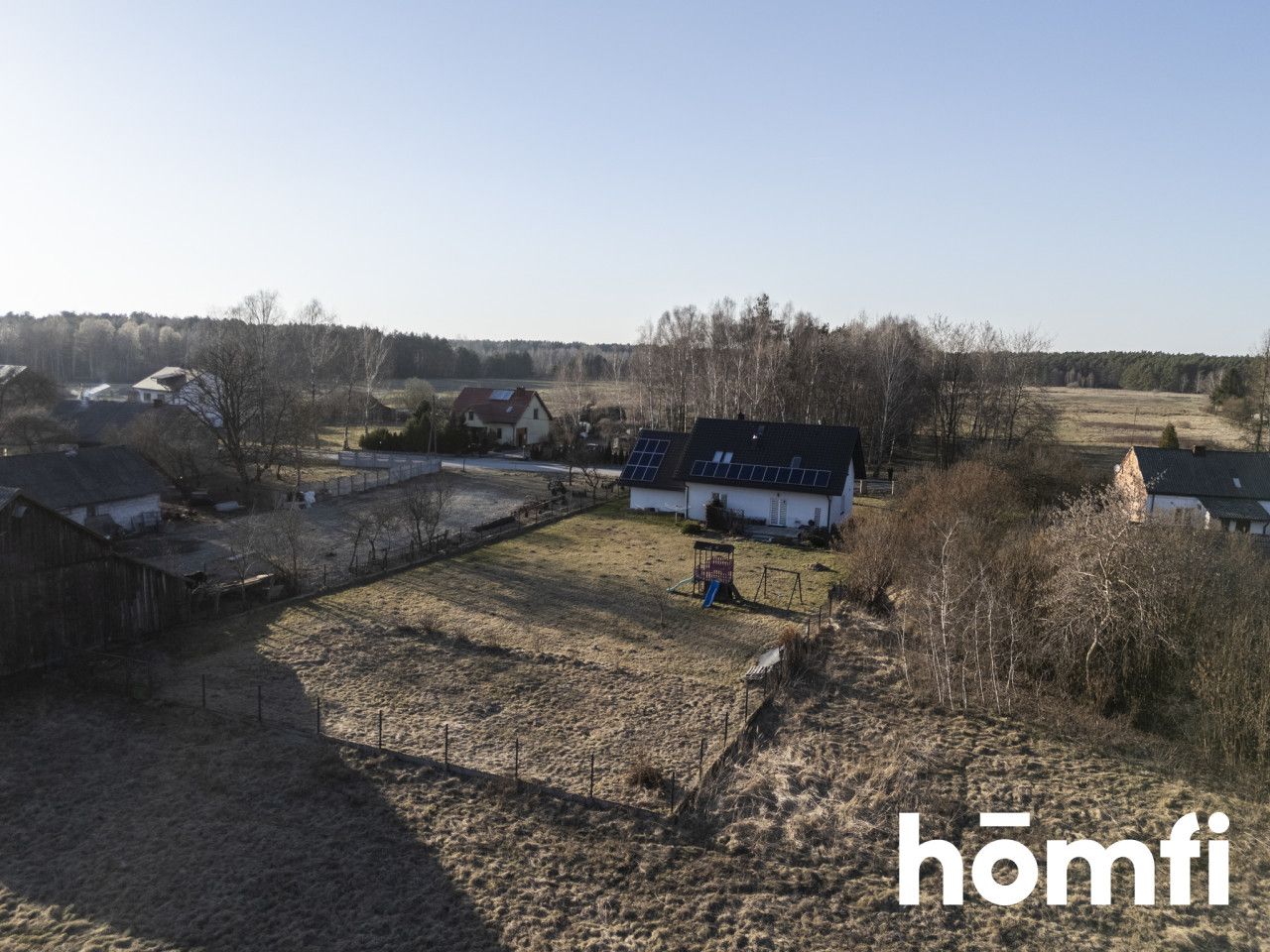 Dom blisko centrum na dużej działce - Dom - Sprzedaż - Włoszczowski, Włoszczowa