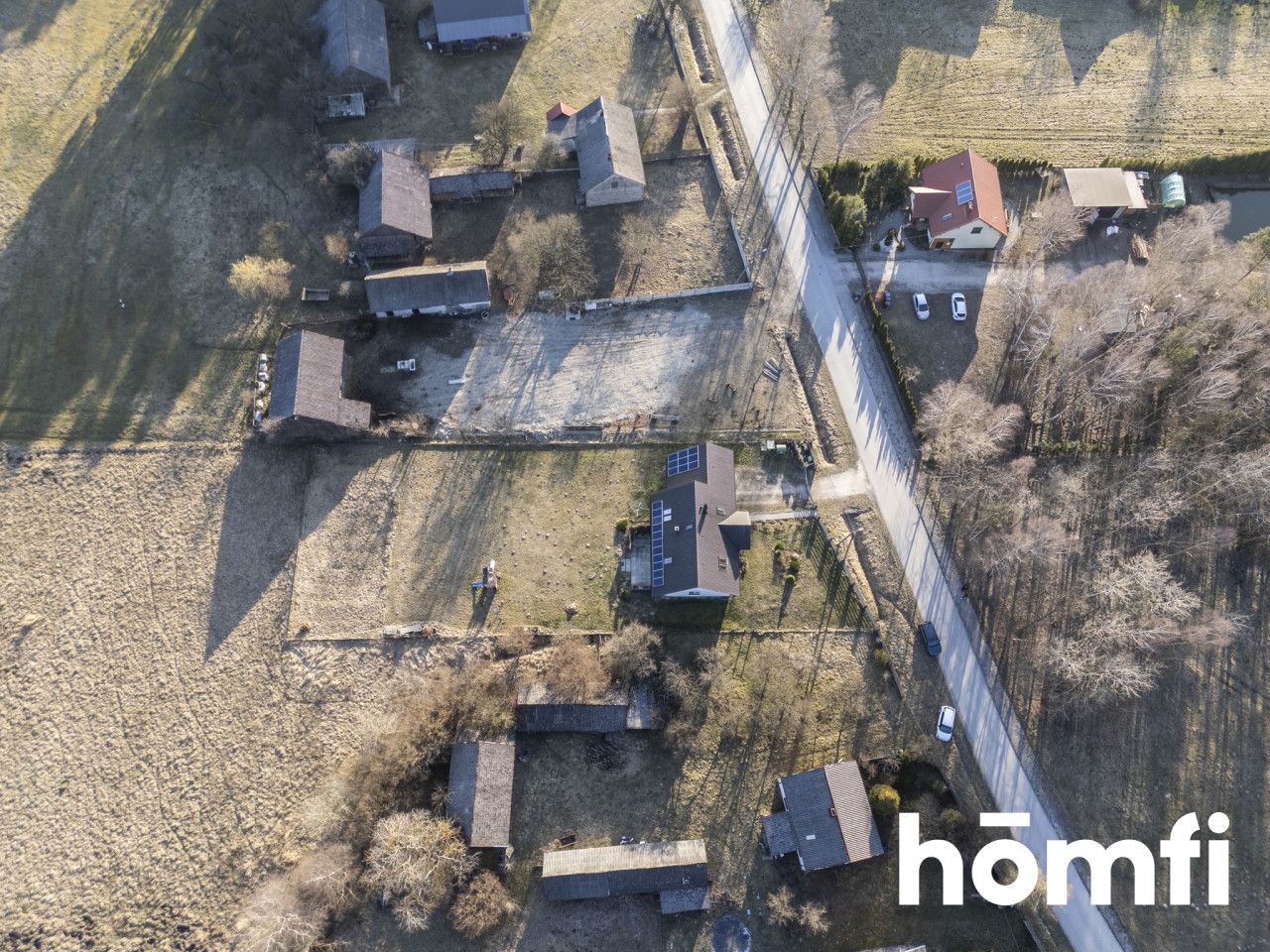 Dom blisko centrum na dużej działce - Dom - Sprzedaż - Włoszczowski, Włoszczowa