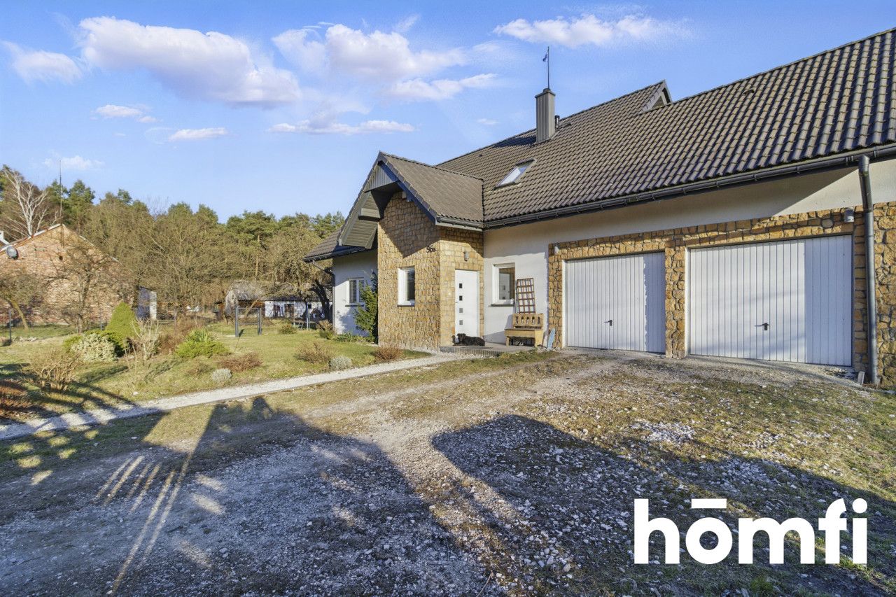 Dom blisko centrum na dużej działce - Dom - Sprzedaż - Włoszczowski, Włoszczowa