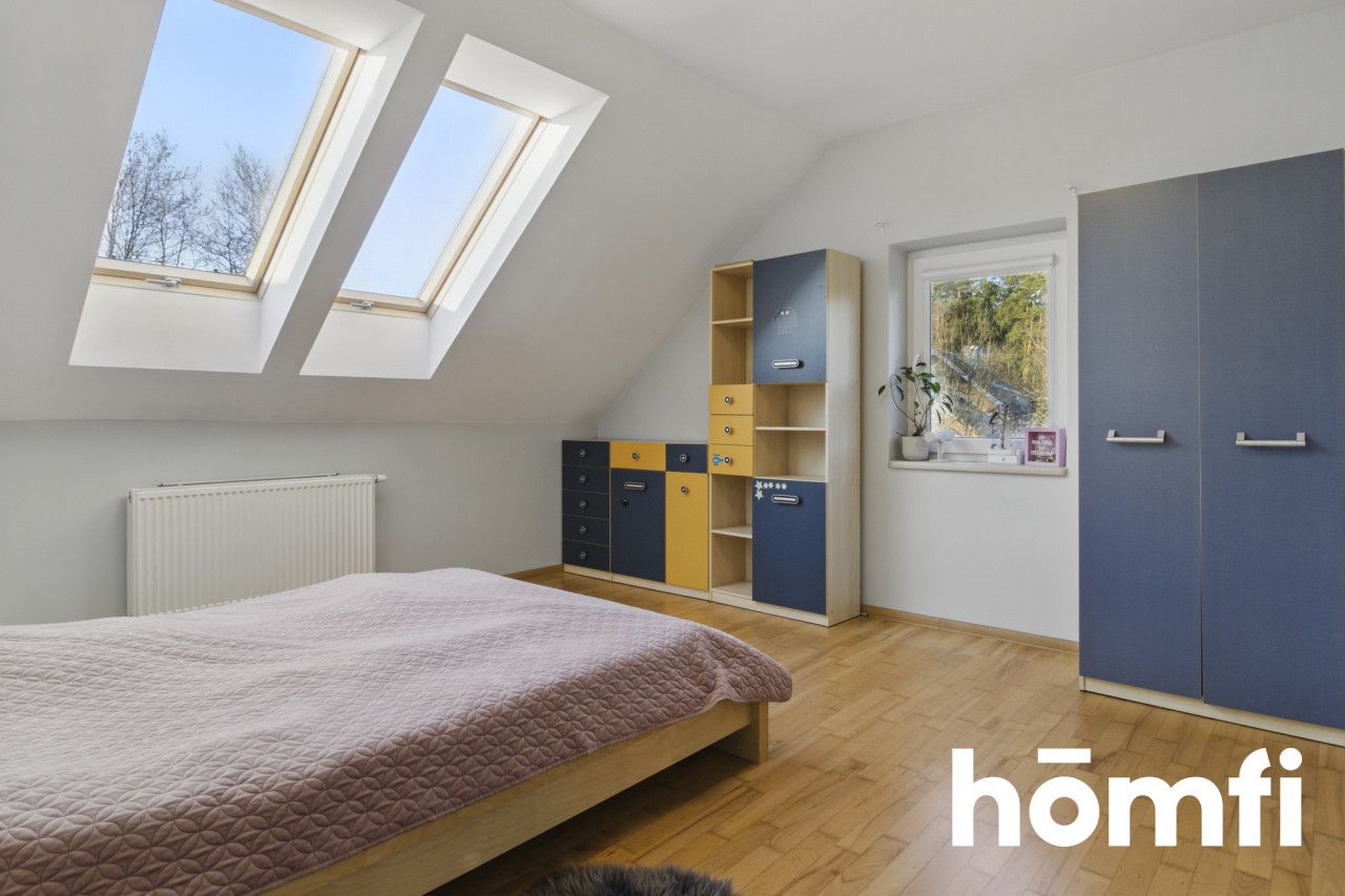 Dom blisko centrum na dużej działce - Dom - Sprzedaż - Włoszczowski, Włoszczowa