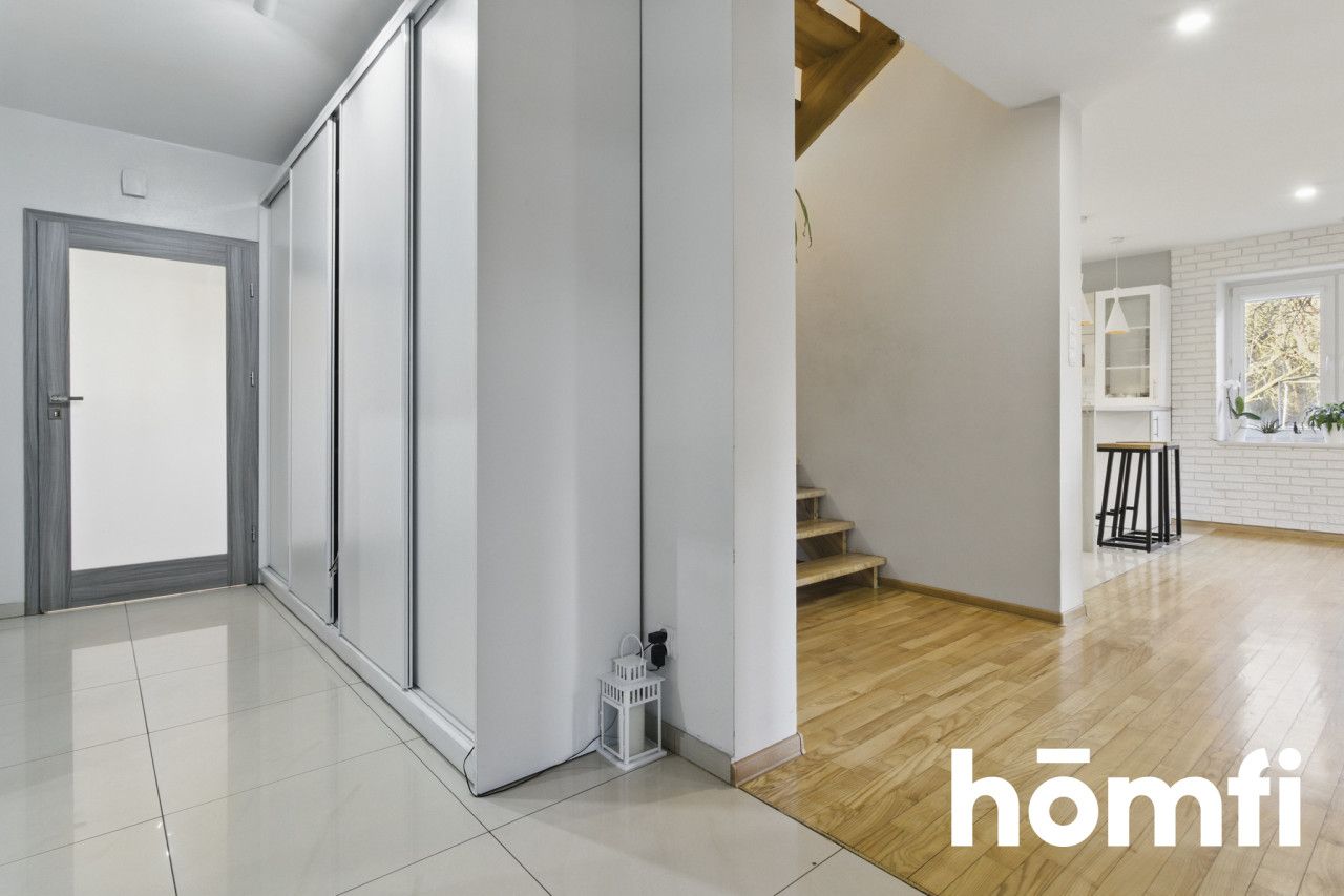 Dom blisko centrum na dużej działce - Dom - Sprzedaż - Włoszczowski, Włoszczowa