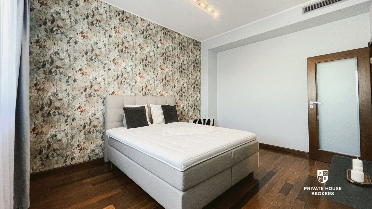 Luxurious penthouse with terrace next to Krupnicza street - Apartment - Sale - Kraków, Śródmieście