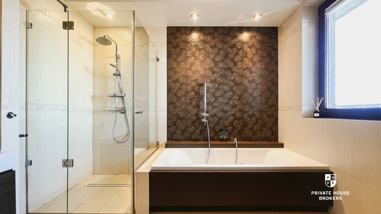 Luxurious penthouse with terrace next to Krupnicza street - Apartment - Sale - Kraków, Śródmieście
