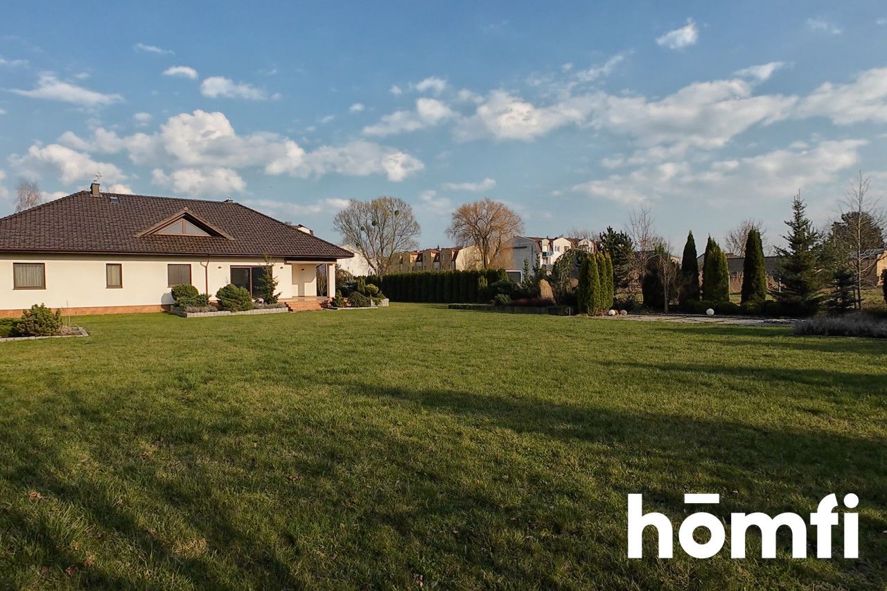 Dom klasy premium na dużej zadbanej działce w dobrej lokalizacji Radomia - Dom - Sprzedaż - Radom, Wólka Klwatecka