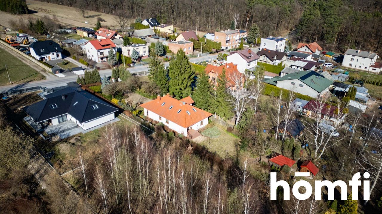 Klimatyczny dom z ciekawym ogrodem i laskiem - Dom - Sprzedaż - Radomski, Zakrzew / Janiszew