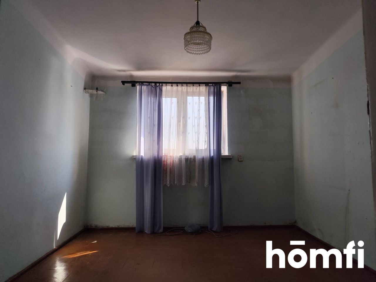 APARTMENT FOR RENOVATION WITH A VIEW ON THE CASTLE IN IŁŻA - Apartment - Sale - Radomski, Iłża