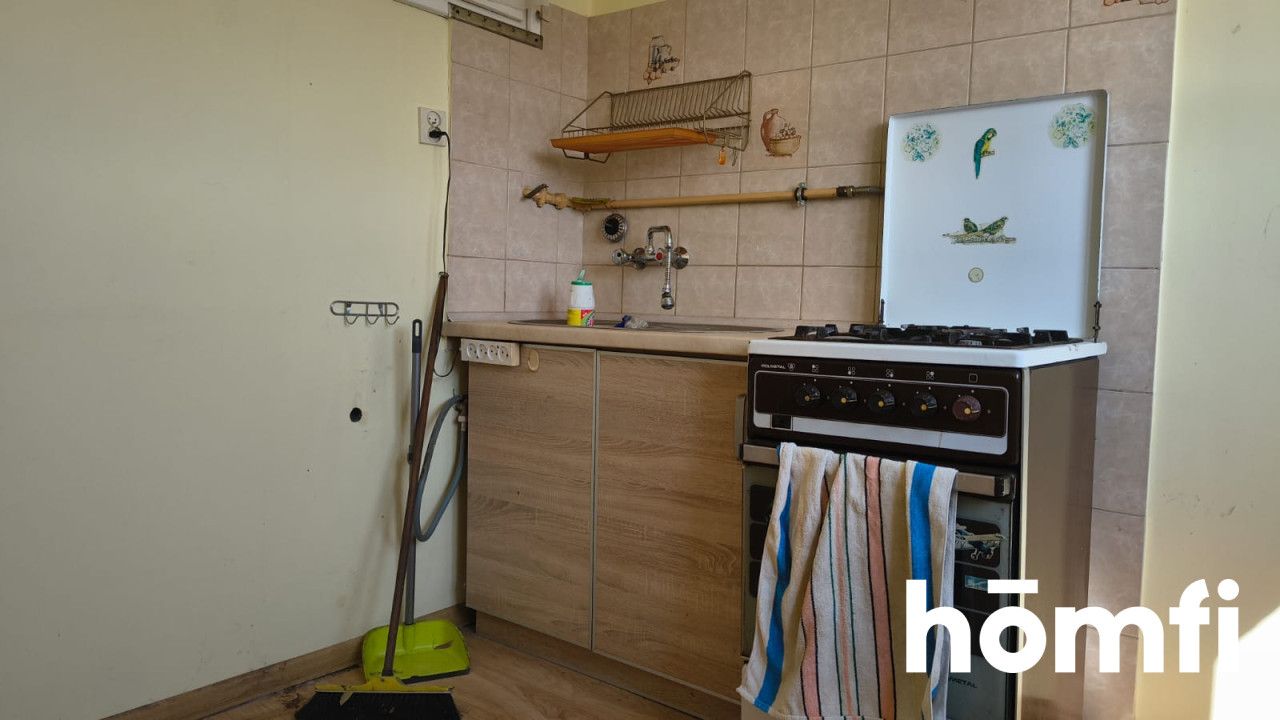 APARTMENT FOR RENOVATION WITH A VIEW ON THE CASTLE IN IŁŻA - Apartment - Sale - Radomski, Iłża