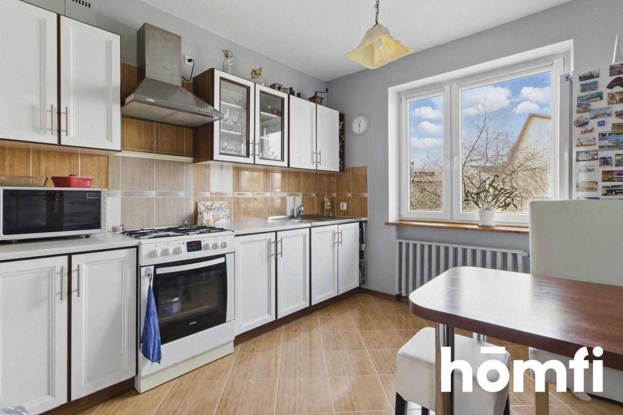 Spacious house in a great location - Дім - Продаж - Kielce, Bukówka