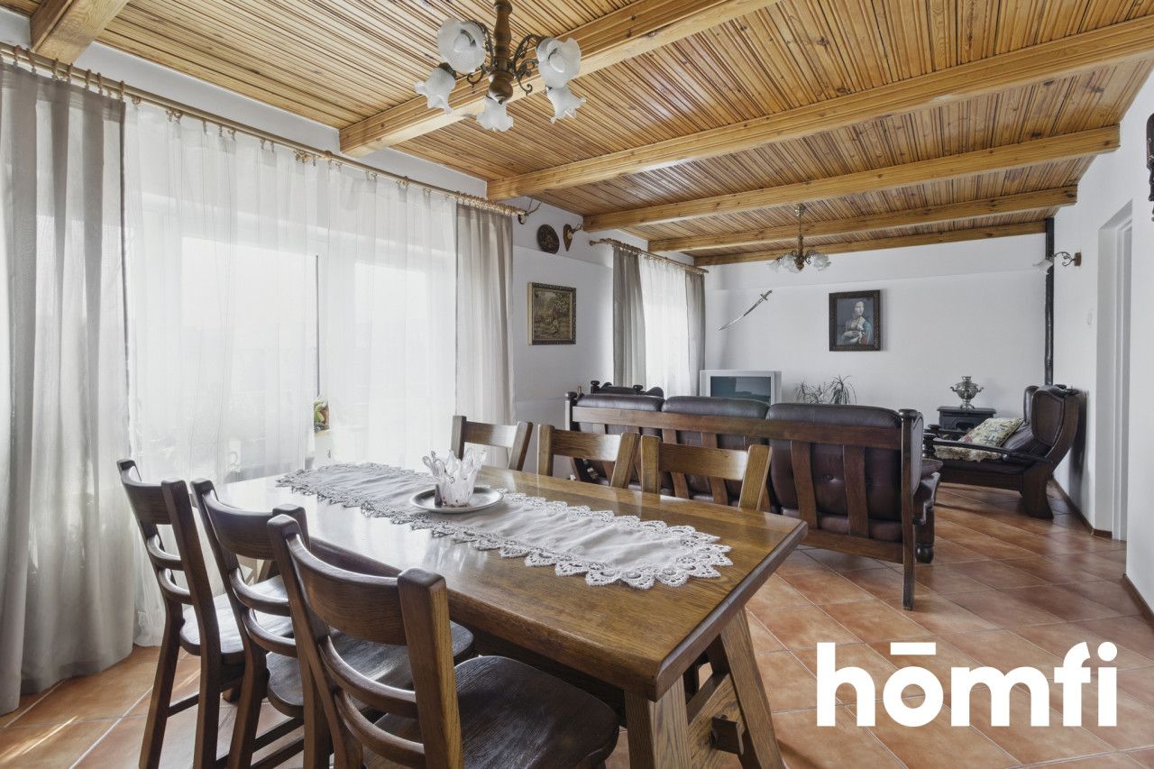 Spacious house in a great location - Дім - Продаж - Kielce, Bukówka