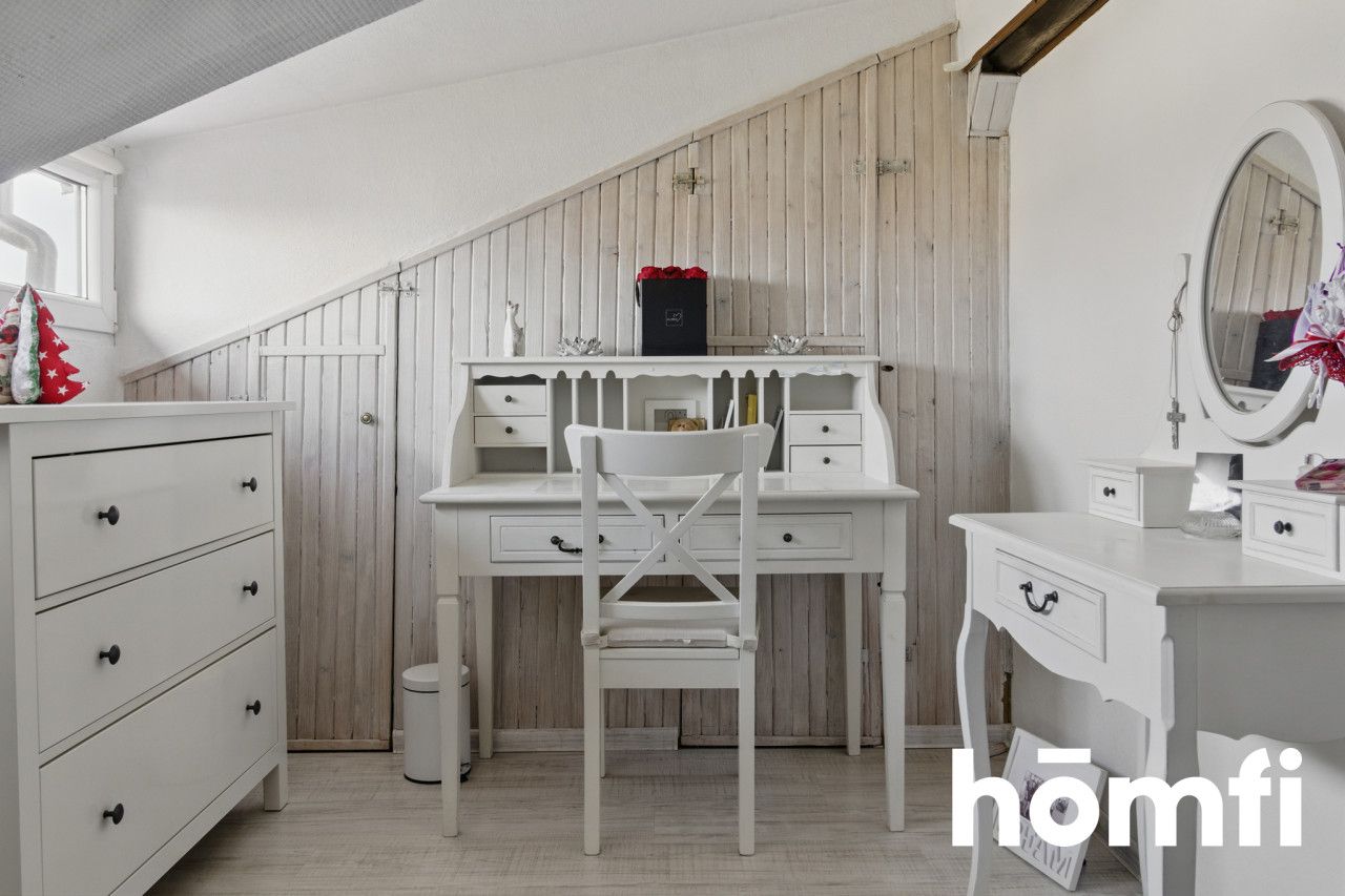 Spacious house in a great location - Дім - Продаж - Kielce, Bukówka