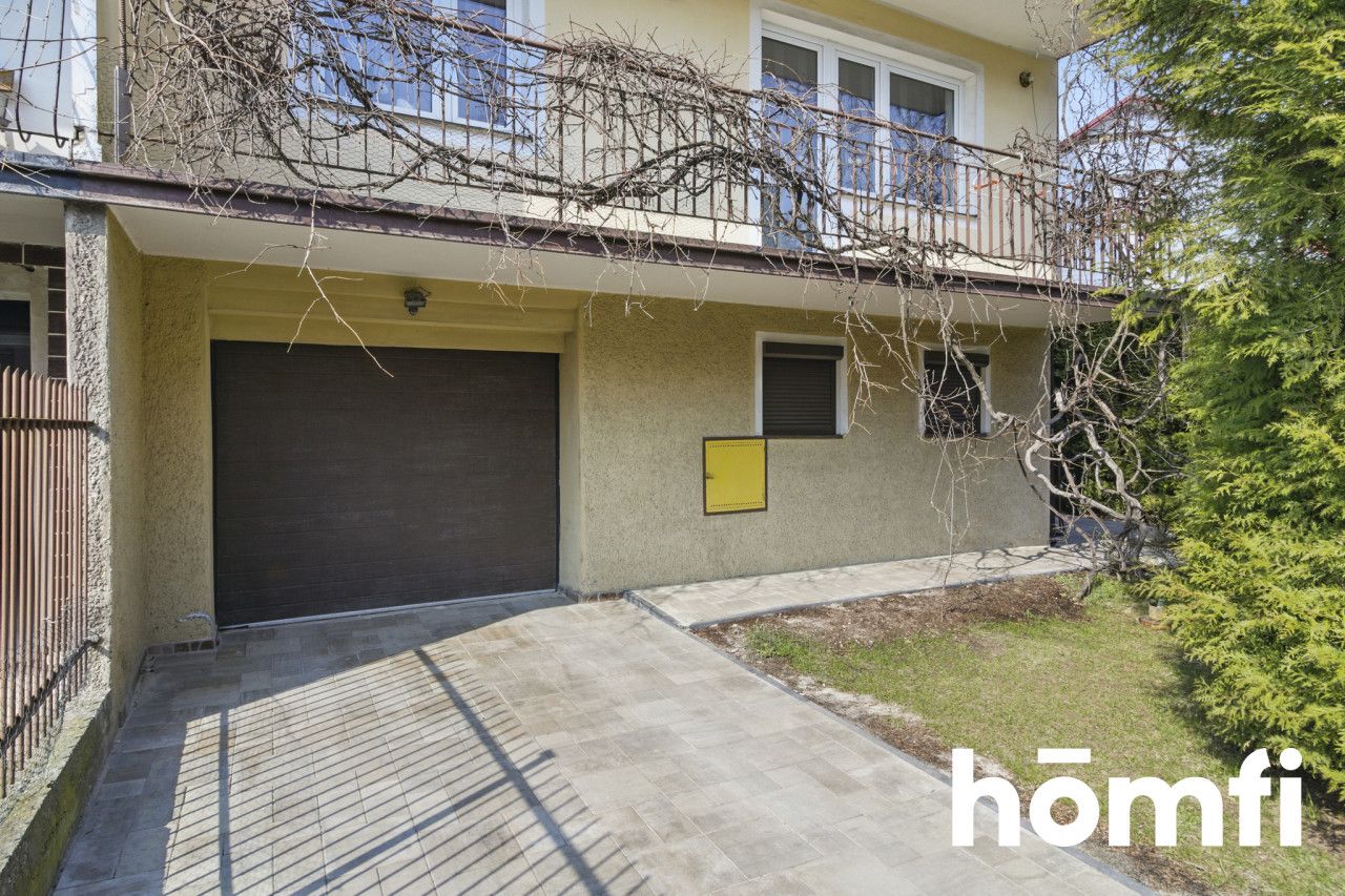 Spacious house in a great location - Дім - Продаж - Kielce, Bukówka