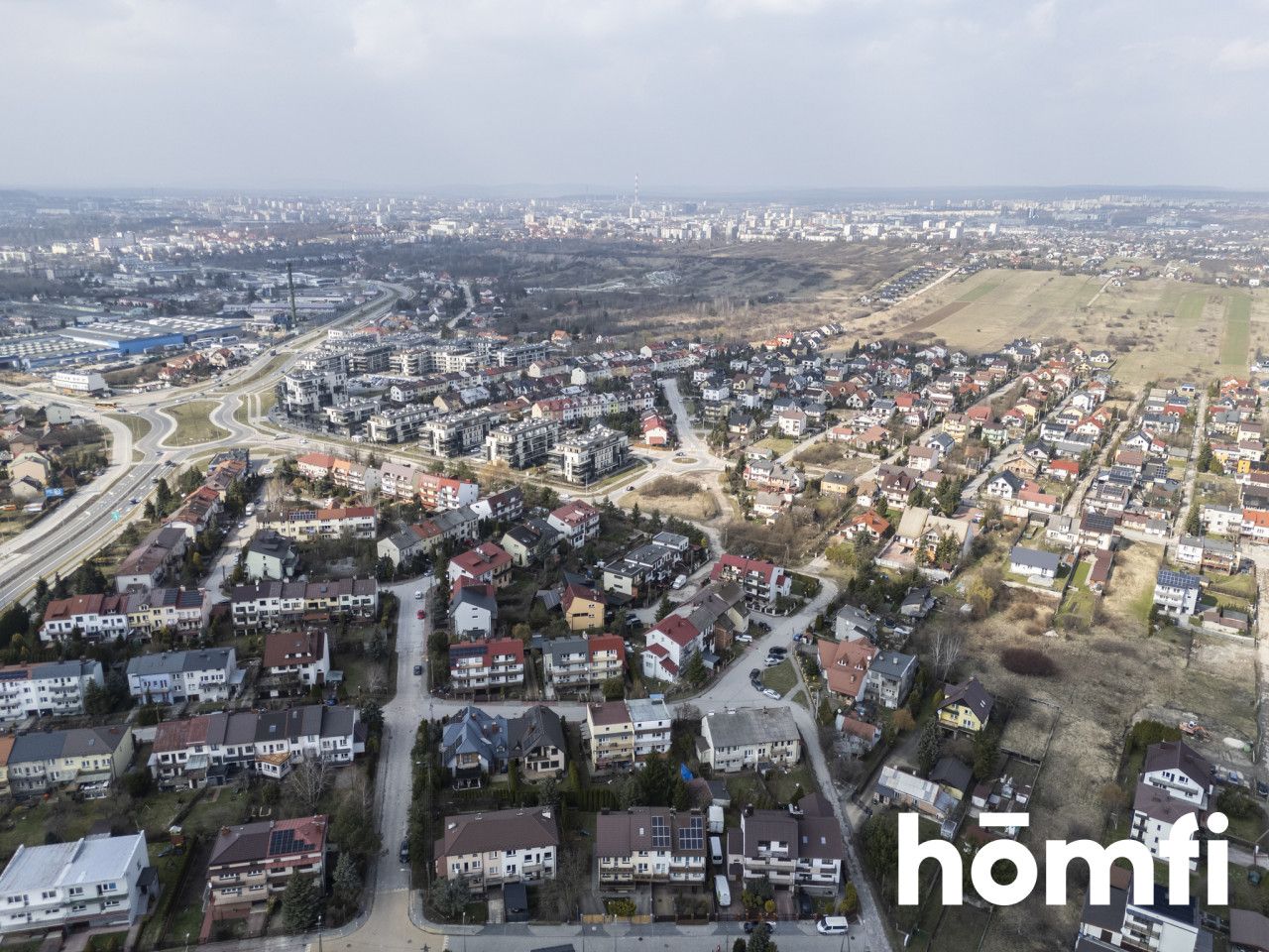 Spacious house in a great location - Дім - Продаж - Kielce, Bukówka