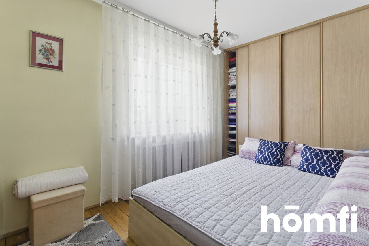Spacious house in a great location - Дім - Продаж - Kielce, Bukówka