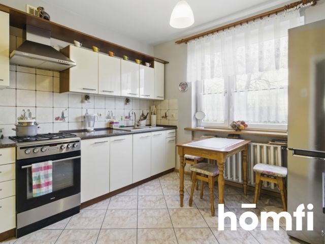 Przestronny dom w świetnej lokalizacji - Dom - Sprzedaż - Kielce, Bukówka