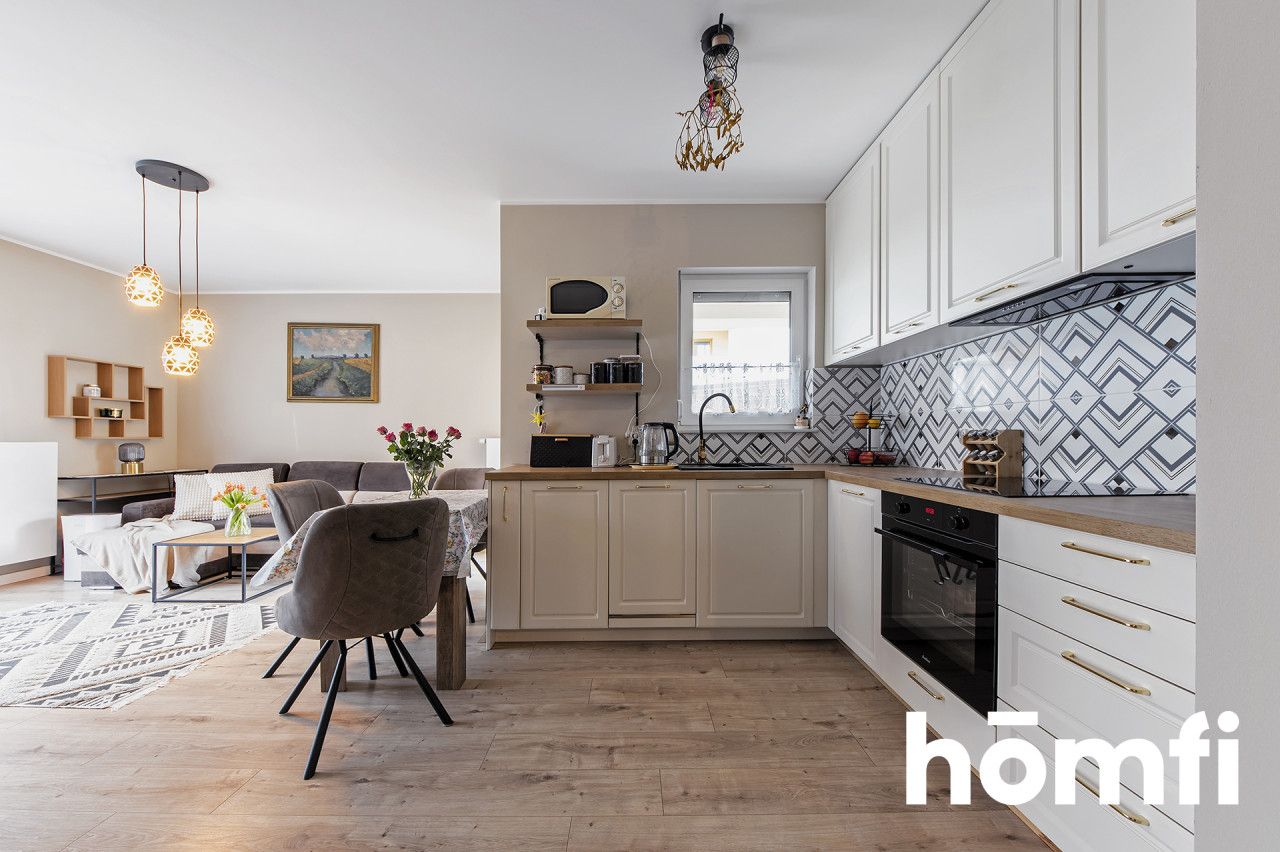 A very practical and spacious apartment in a great location for sale - Квартира - Продаж - Poznański, Dopiewo / Dopiewiec