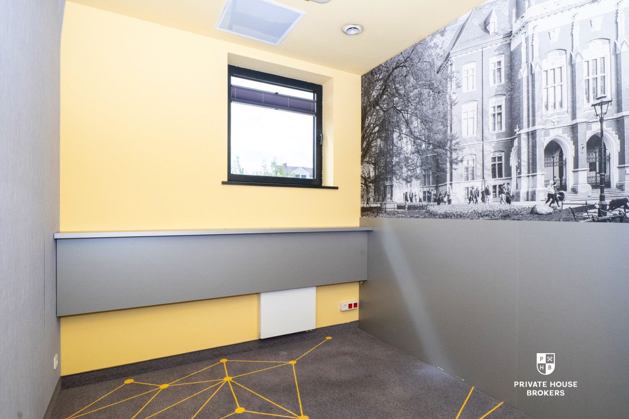 Ground floor premises Ruczaj 296 sqm - Комерційне приміщення - Оренда - Kraków, Ruczaj