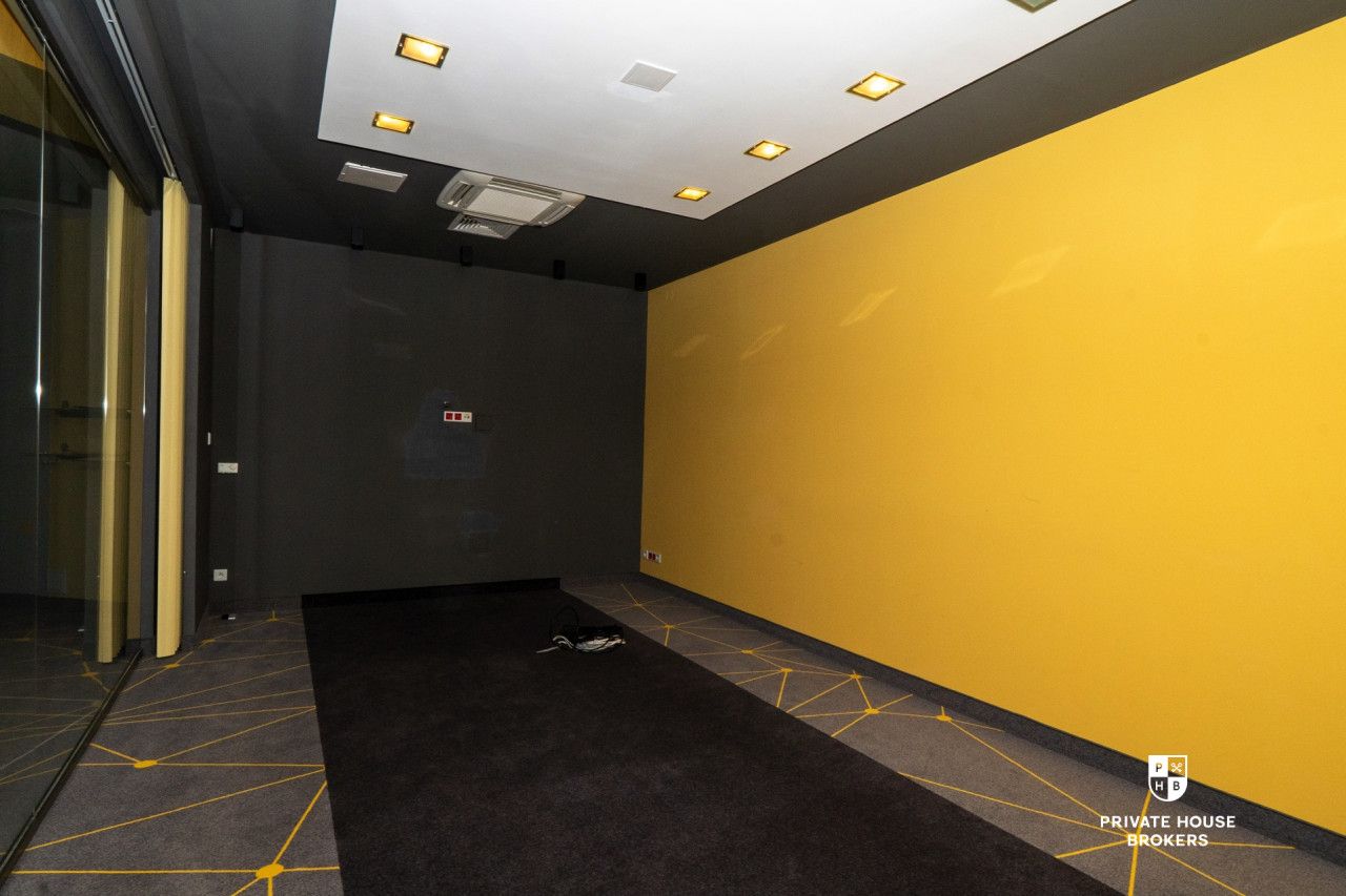 Ground floor premises Ruczaj 296 sqm - Комерційне приміщення - Оренда - Kraków, Ruczaj