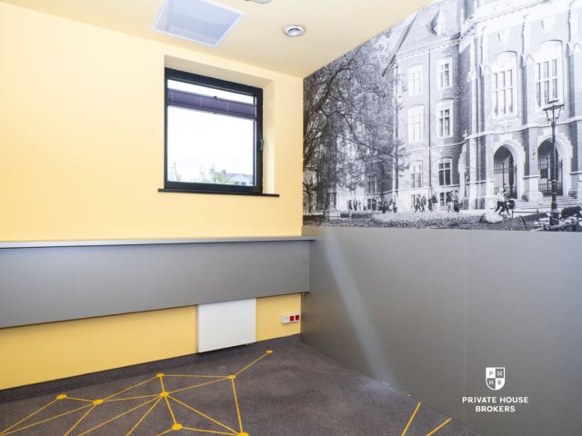 Ground floor premises Ruczaj 296 sqm - Комерційне приміщення - Оренда - Kraków, Ruczaj