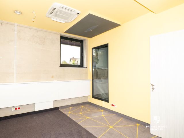 Ground floor premises Ruczaj 296 sqm - Комерційне приміщення - Оренда - Kraków, Ruczaj