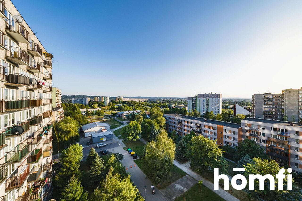 Bright, four-room aparment with a balcony for a family in Tarnów! - Apartment - Rent - Tarnów, Grabówka