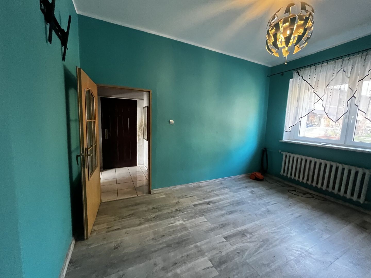 Gliwice - 2 pokoje, niska cena, duży potencjał - Mieszkanie - Sprzedaż - Gliwice, Bojków