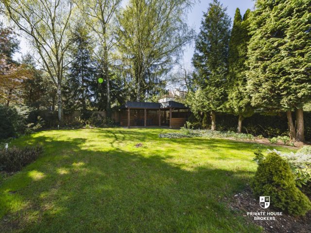 Unique, modern classic city villa for sale - perfect location near city center - Osiedle Oficerskie area - House - Sale - Kraków, Śródmieście