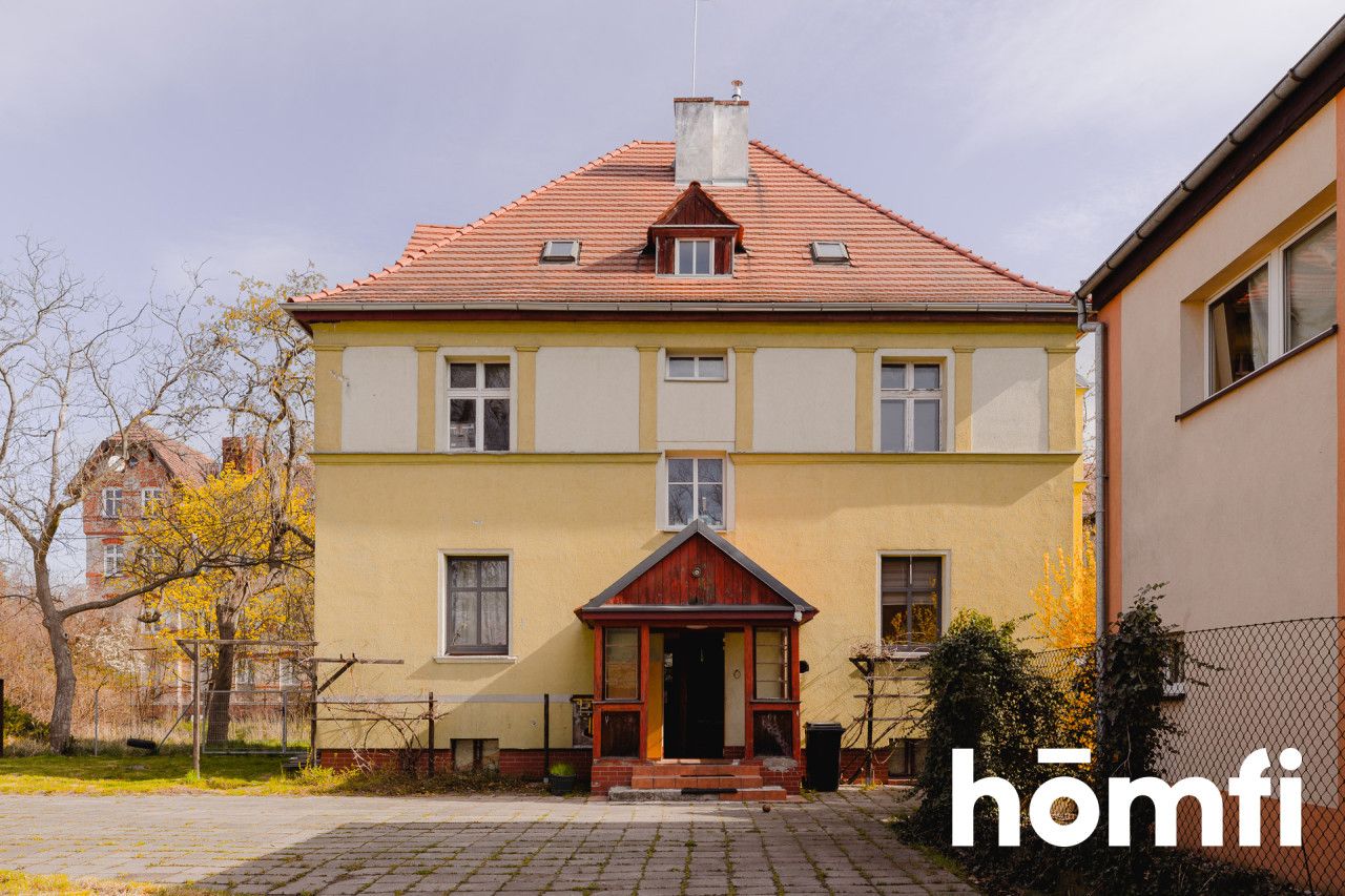 Poniemiecki dom 390m2 + dwie działki budowlane na Brochowie - Дім - Продаж - Wrocław, Krzyki / Brochów